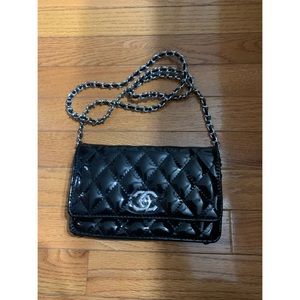 Chanel wallet on chain